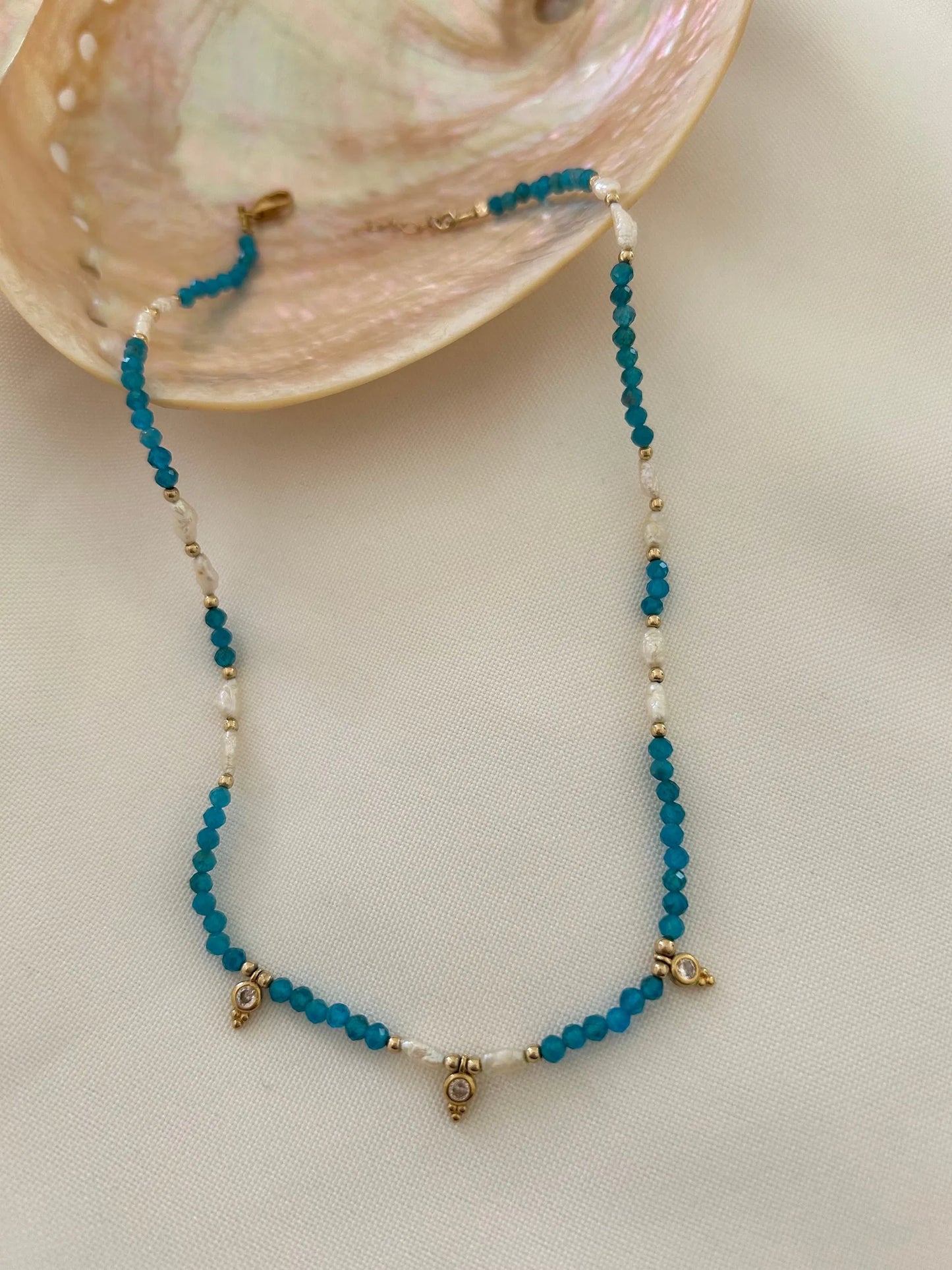 שרשרת לאמאי